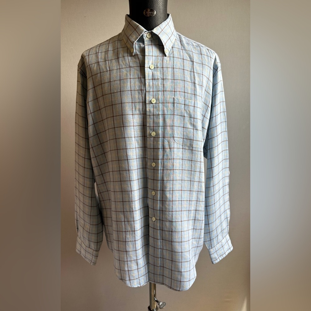 Brooks Brothers LINEN Blue Plaid Men button down Shirt. Size L. Great Condition.
